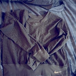 NIKE REVERSIBLE TOP